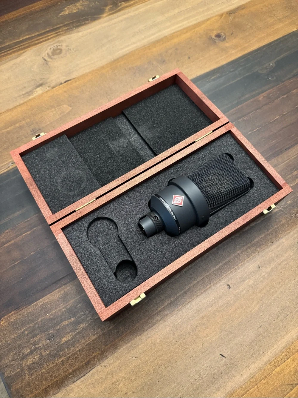 TLM Series 103 Large-Diaphragm Microphone - Black
